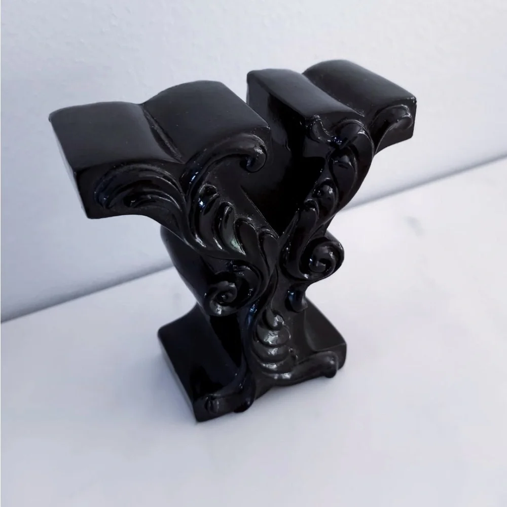 ✨NEW LETTER Y DECOR INITIAL Y DECOR ORNATE STUNNING Y✨